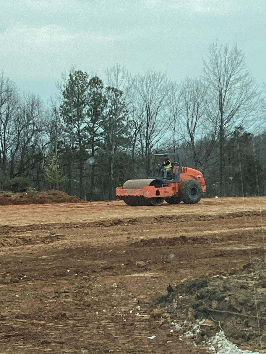 Parachute KY build — earthwork