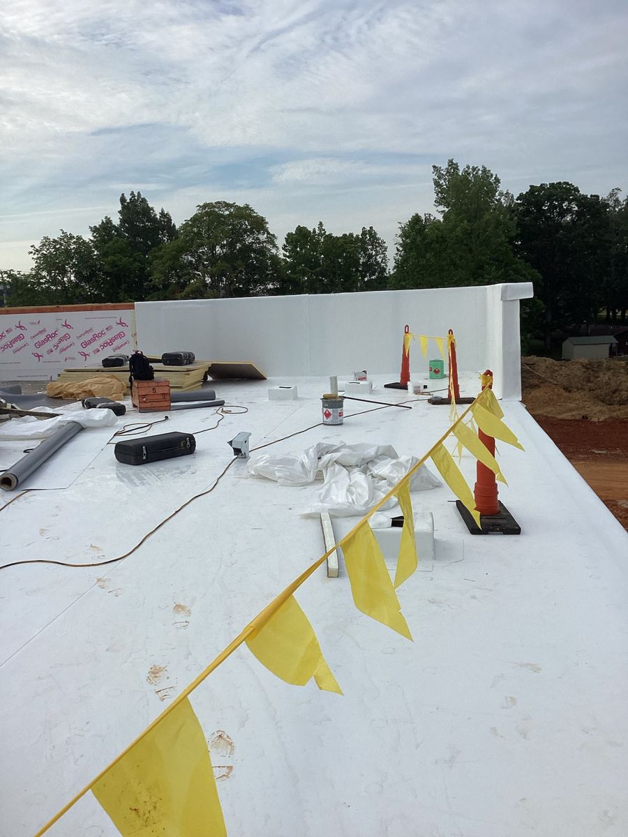 Parachute KY build — roofing