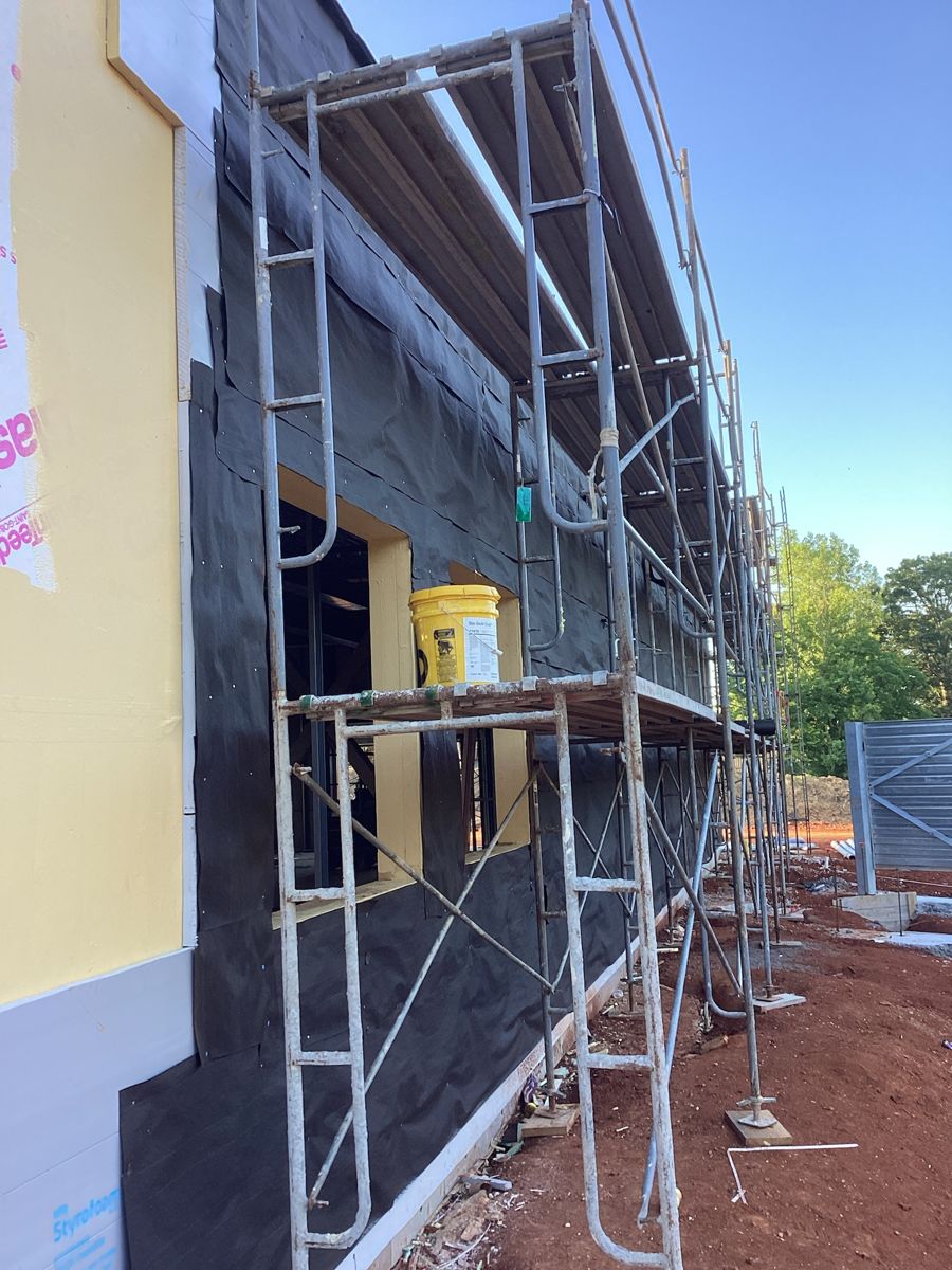 Parachute KY build — exterior progress